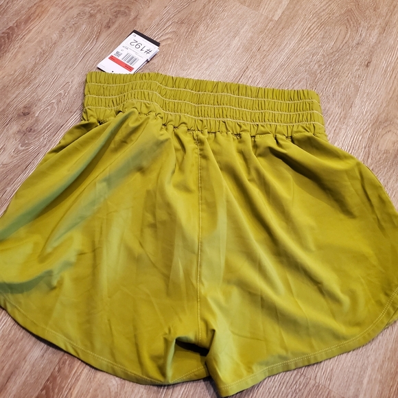 Nike Shorts - Picture 8 of 8